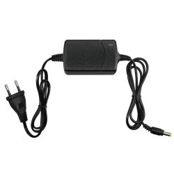 DC1220B - Fuente de alimentación para cámaras CCTV. Salida 12V / 2000 mA