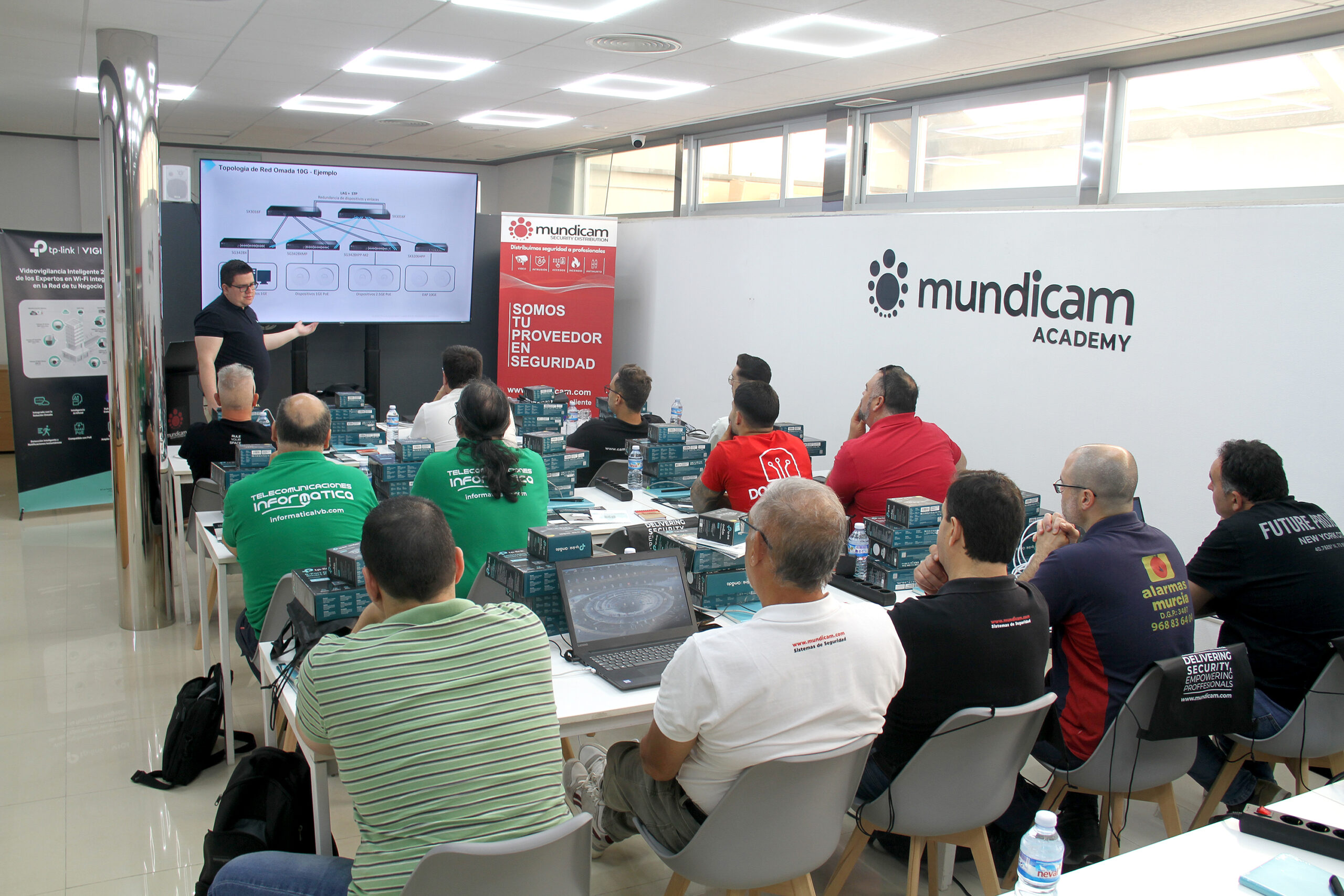 MUNDICAM--TP-LINK-OMADA-8